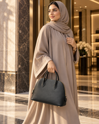 أسود
