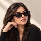أسود